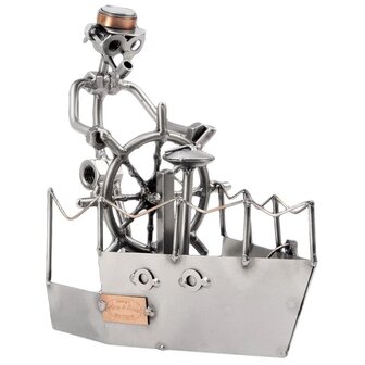 Kapitein op zijn boot beeldje