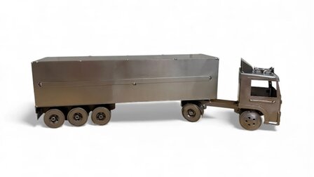 Vrachtwagen beeldje