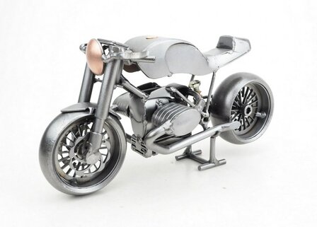 Boxer racemotor beeldje