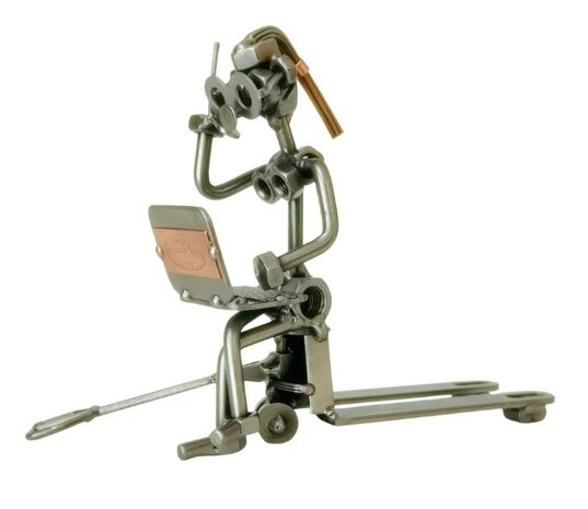 Magazijnmedewerkster beeldje