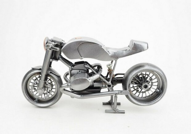 Boxer racemotor beeldje