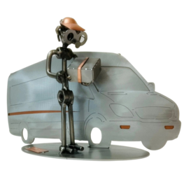 Pakketbezorger met bestelbus